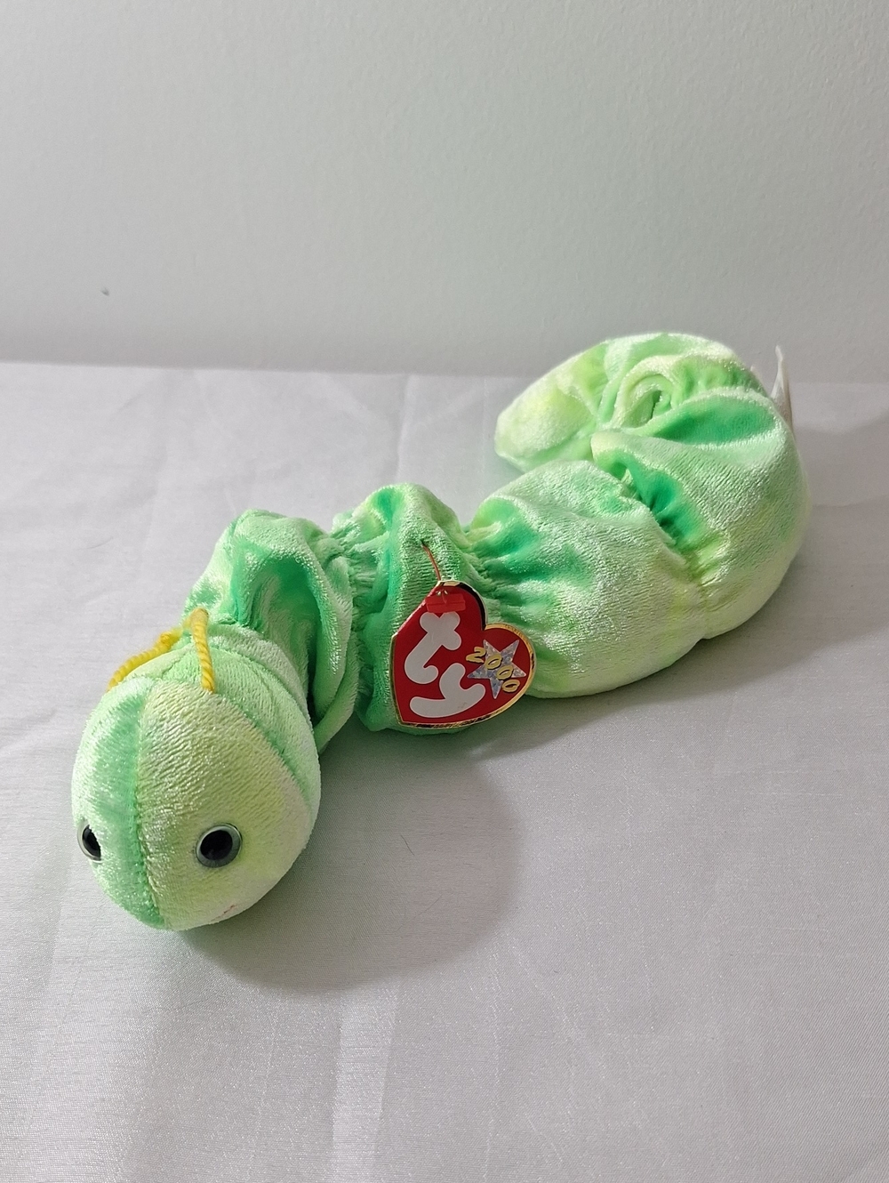 SQUIRMY. The Caterpillar Worm TY Beanie Babies